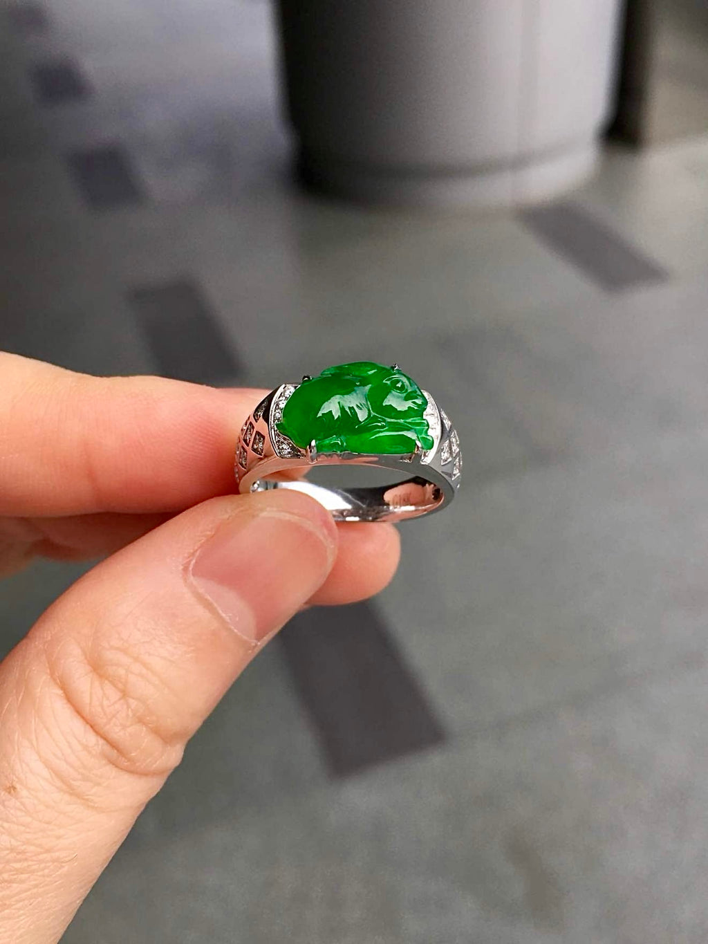 High-Ice Imperial Green Jadeite Rabbit Ring in 18K Gold & Diamonds