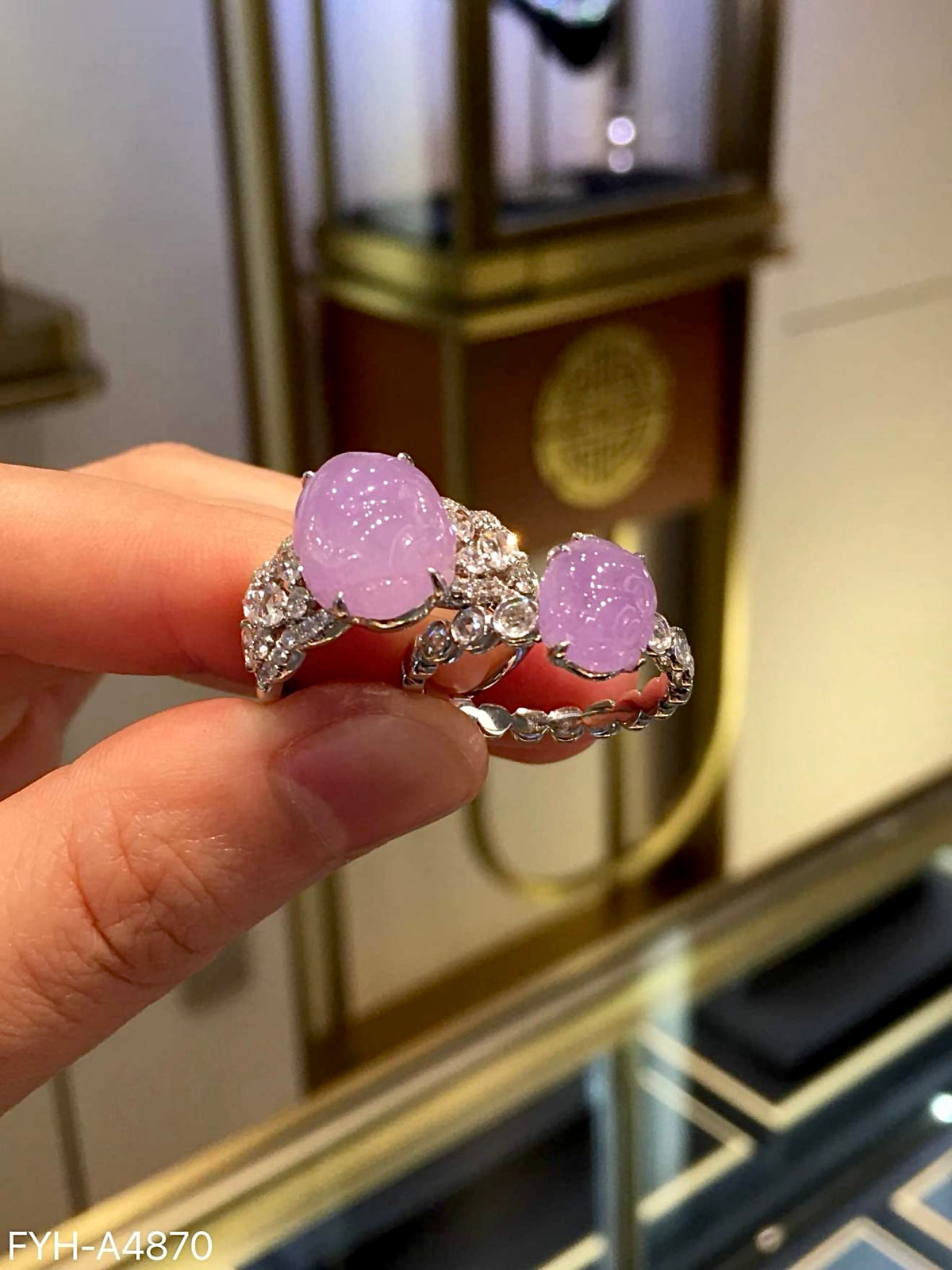 Ice-Type Lavender Jadeite Mother-and-Child Pixiu Linked Double Ring in 18K Gold & Diamonds
