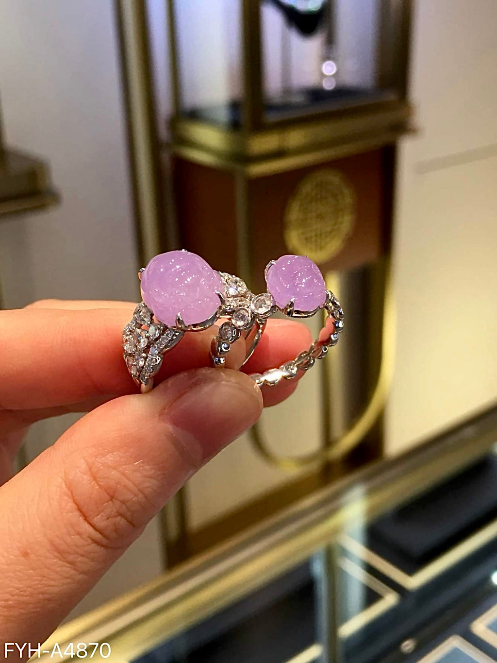 Ice-Type Lavender Jadeite Mother-and-Child Pixiu Linked Double Ring in 18K Gold & Diamonds