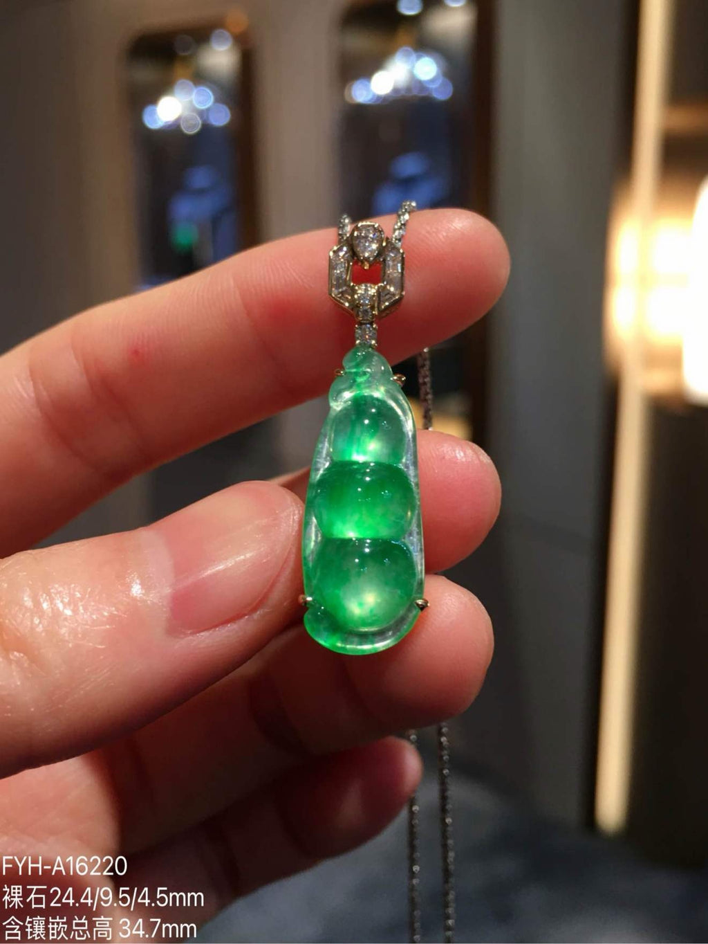 Glassy Muna Vivid Green Jadeite Fu Dou Pendant with 18K Gold and Diamonds