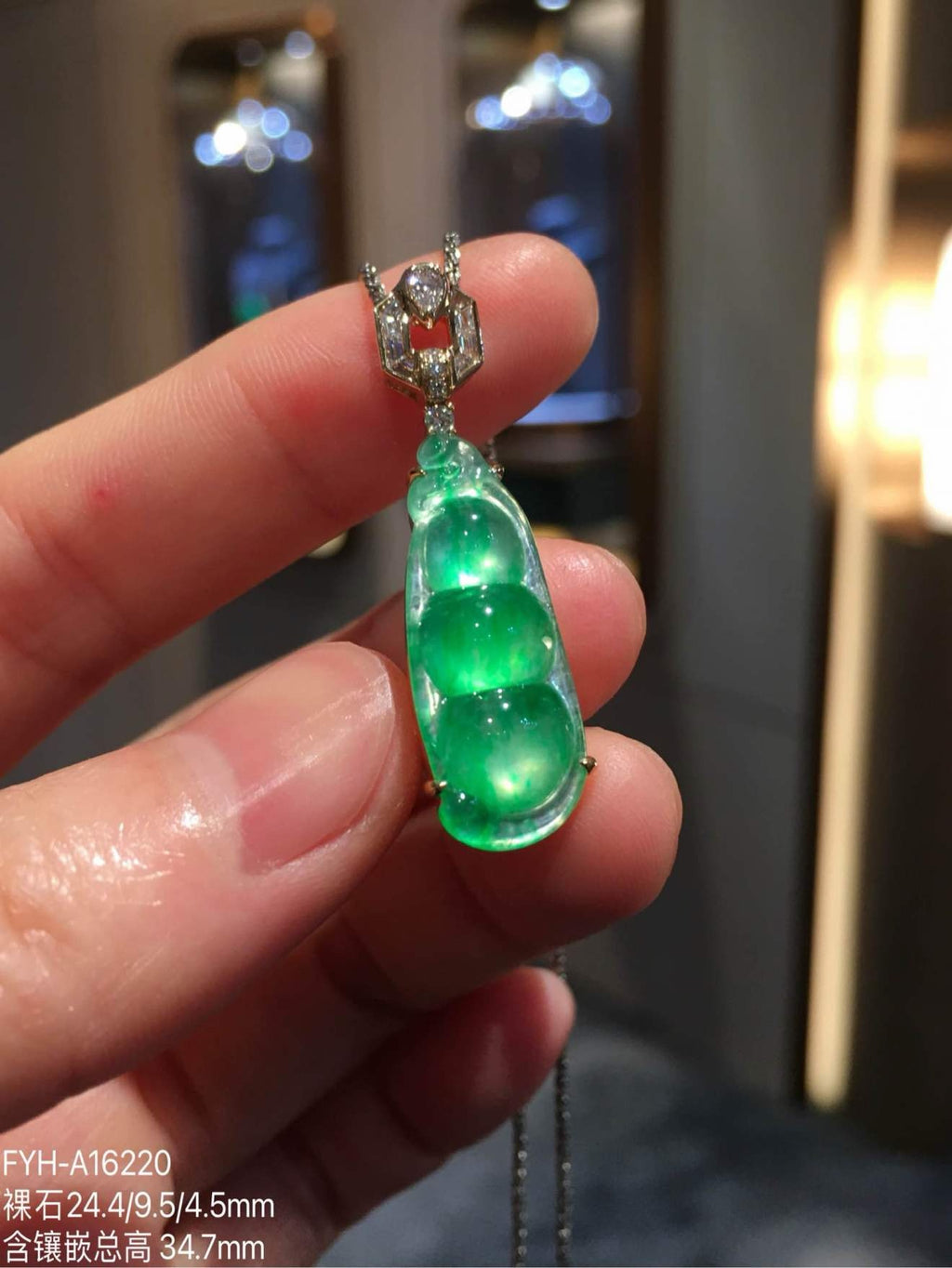 Glassy Muna Vivid Green Jadeite Fu Dou Pendant with 18K Gold and Diamonds