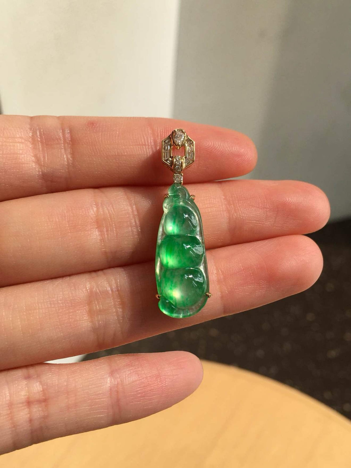 Glassy Muna Vivid Green Jadeite Fu Dou Pendant with 18K Gold and Diamonds