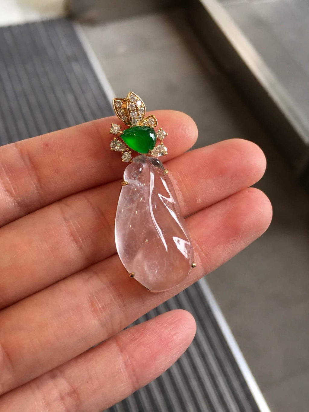 Glassy Jadeite Leaf Pendant with 18K Gold and Diamonds