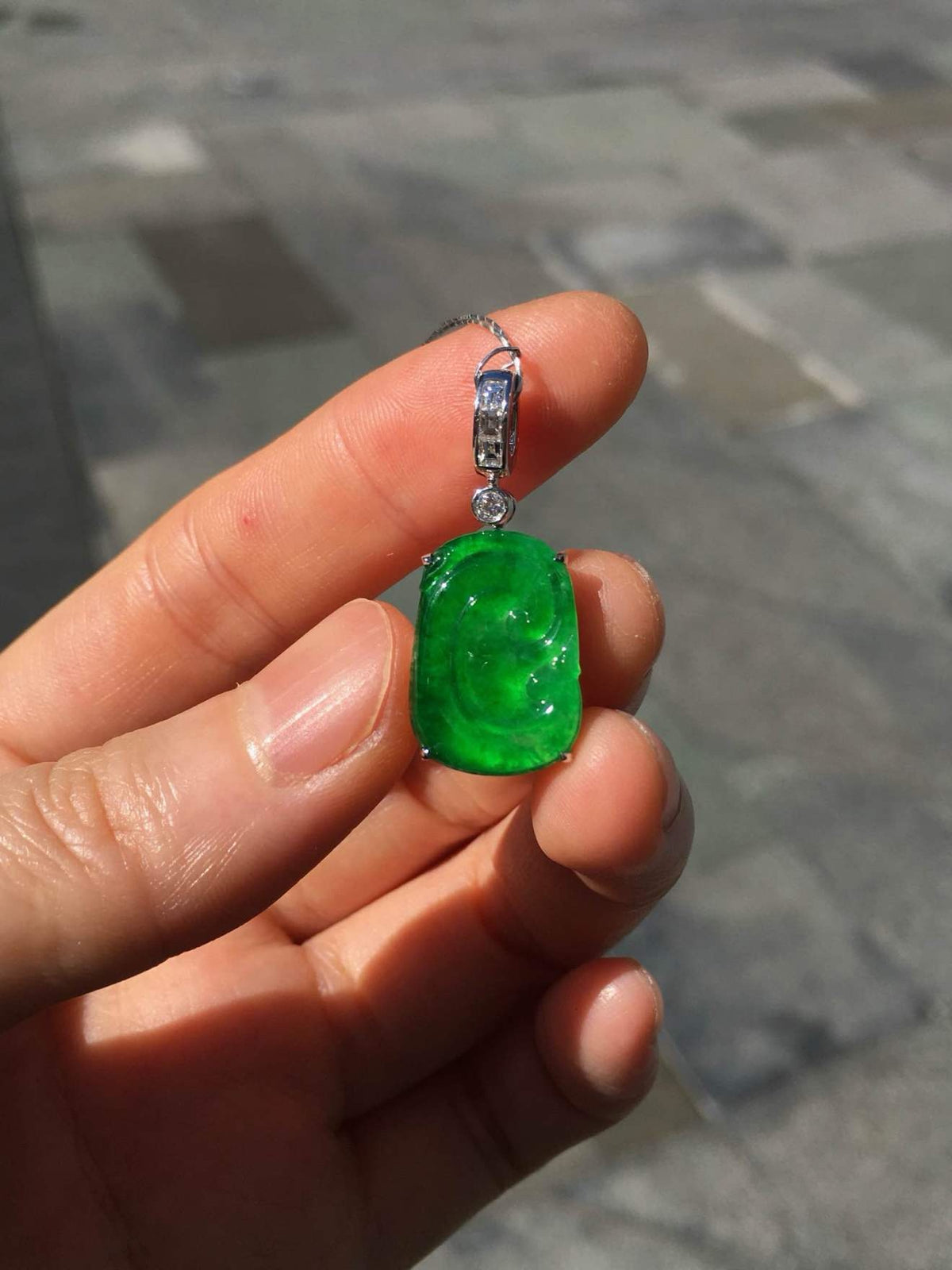Glassy Vivid Green Jadeite Ruyi Pendant with 18K Gold and Diamonds