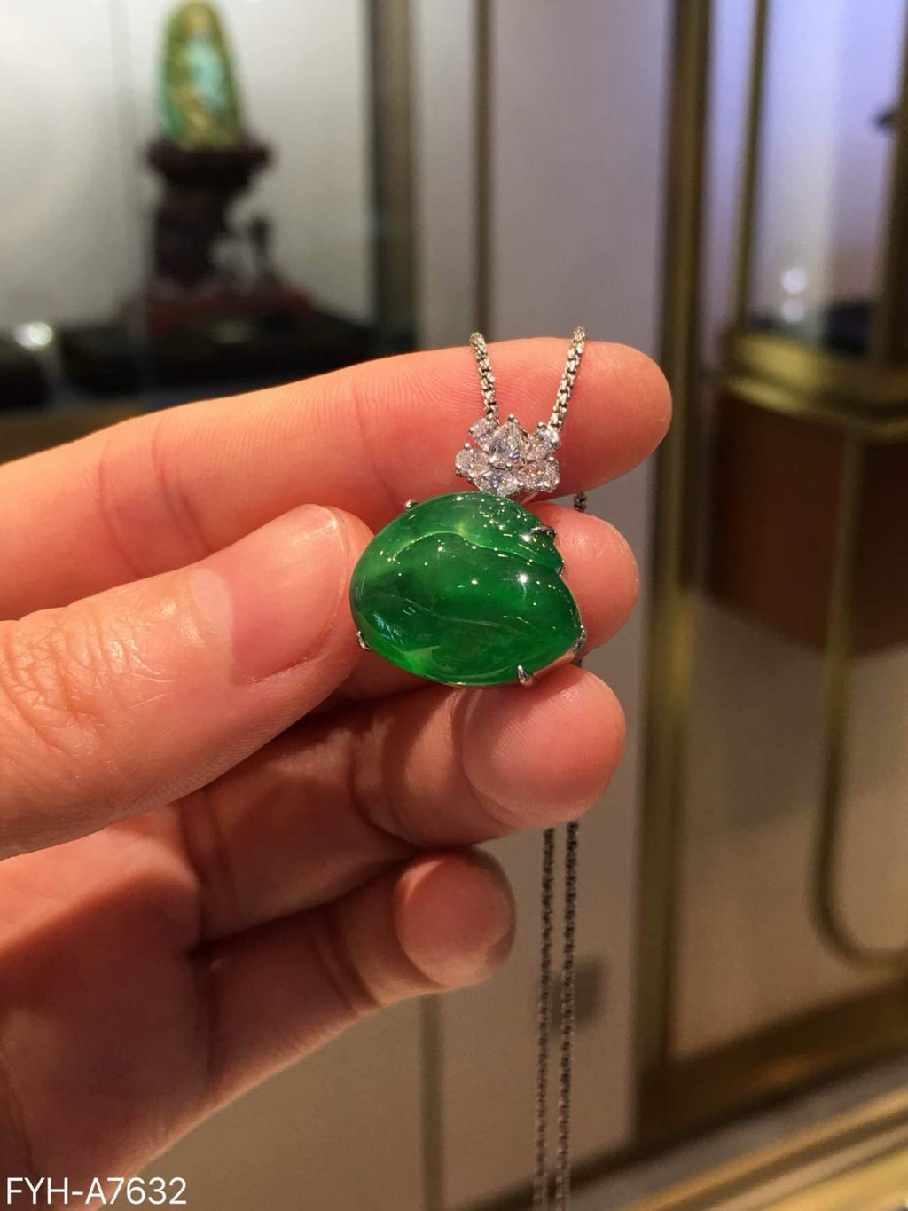 Glassy Laokeng Imperial Green Jadeite Swan Pendant with 18K Gold and Diamonds